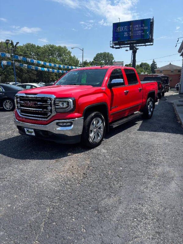 Used 2018 GMC Sierra 1500 SLT with VIN 3GTU2NEJ6JG141663 for sale in Milwaukee, WI