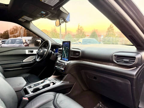 2020 Ford Explorer Platinum