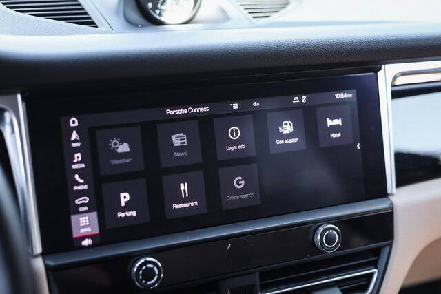 2022 Porsche Macan