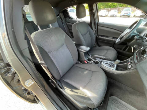 2013 Dodge Avenger SE V6