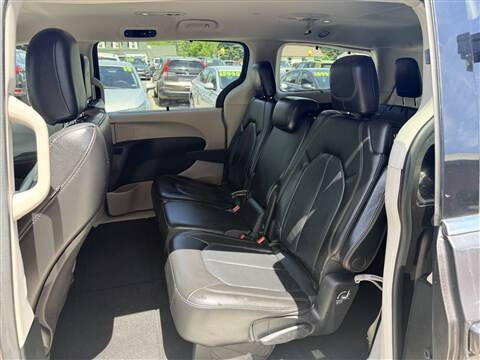 2018 Chrysler Pacifica Touring L