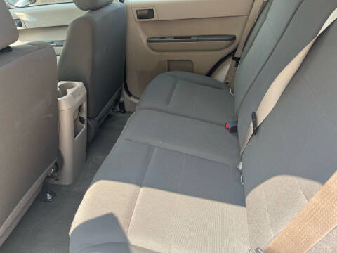 2011 Ford Escape XLS