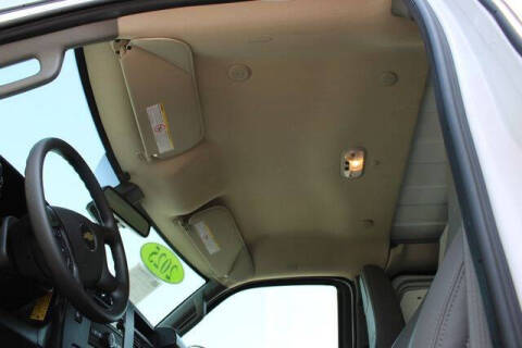 2025 Chevrolet Express 3500