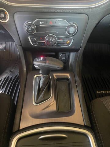 2015 Dodge Charger SE