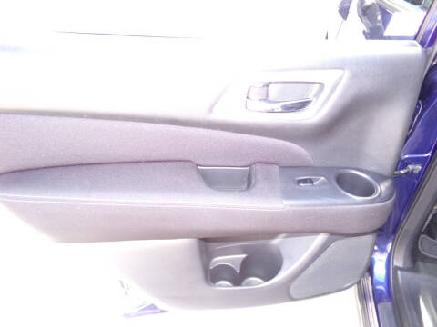 2017 Nissan Pathfinder SV