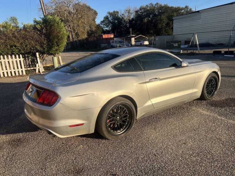 2015 Ford Mustang V6