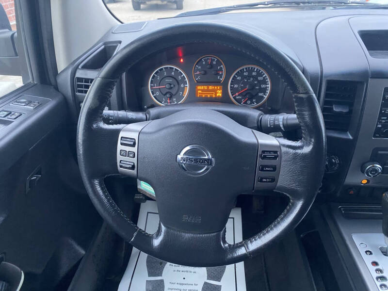 2010 Nissan Titan SE