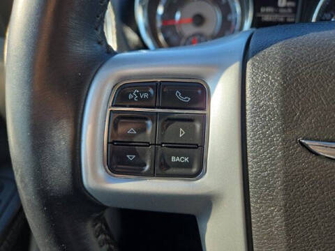 2015 Chrysler Town and Country Touring