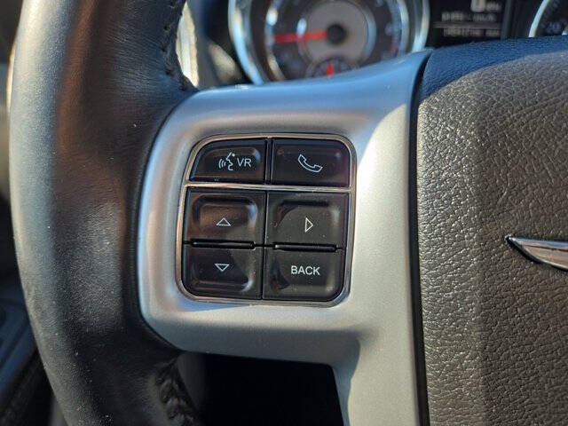 2015 Chrysler Town and Country Touring