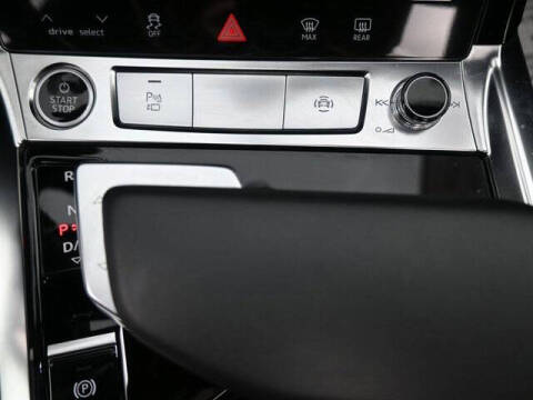 2024 Audi Q8 e-tron quattro Premium Plus