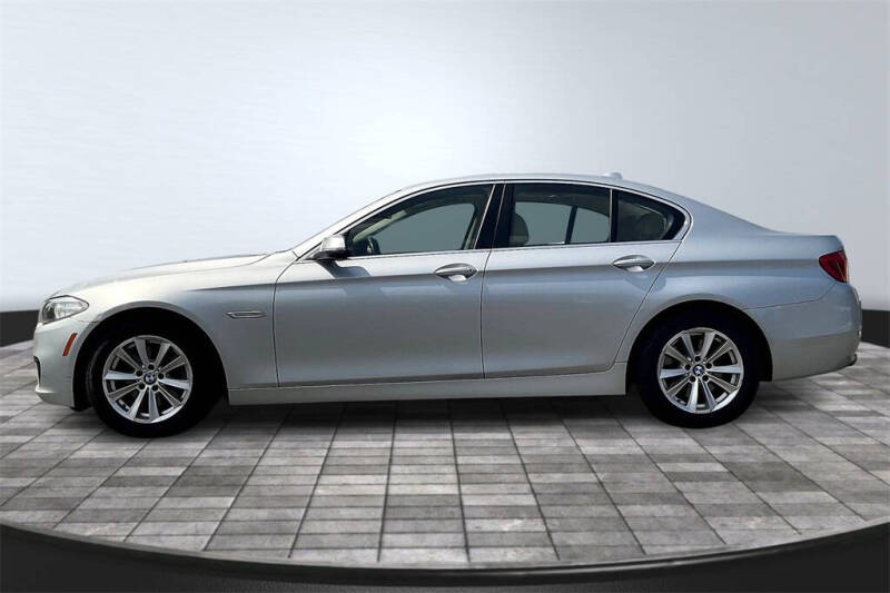 2015 BMW 5 Series 528i xDrive