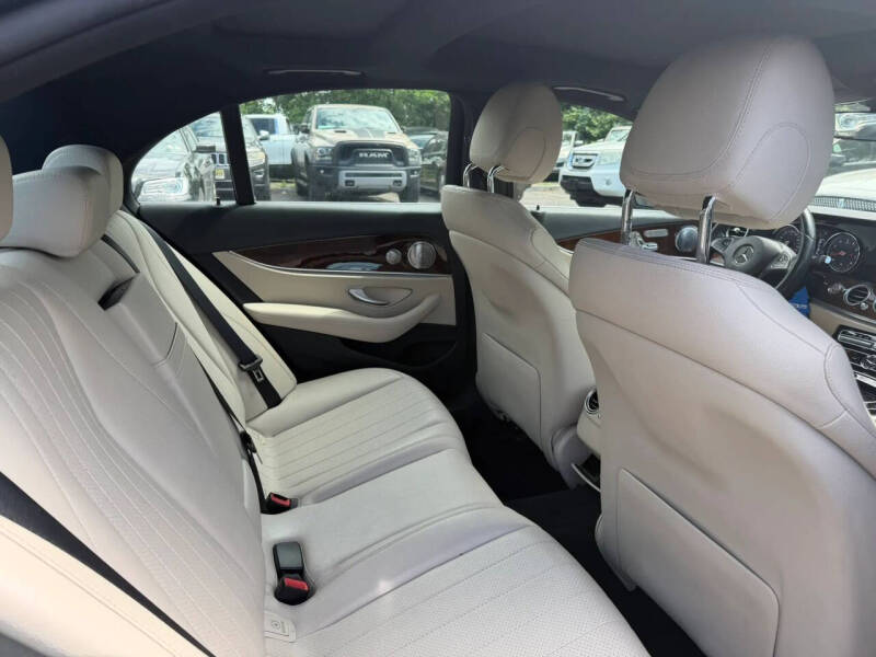 2017 Mercedes-Benz E-Class E 300 4MATIC