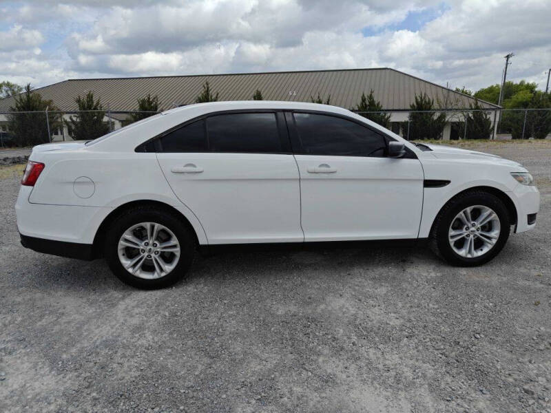 2015 Ford Taurus