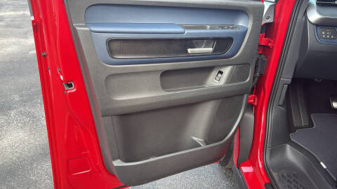 2025 Volkswagen ID. Buzz Pro S Plus 4Motion