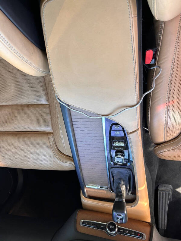 2016 Volvo XC90 T6 Inscription