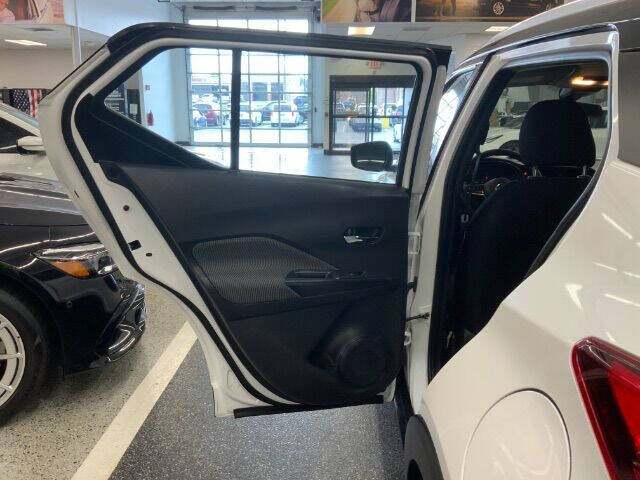 2020 Nissan Kicks SV