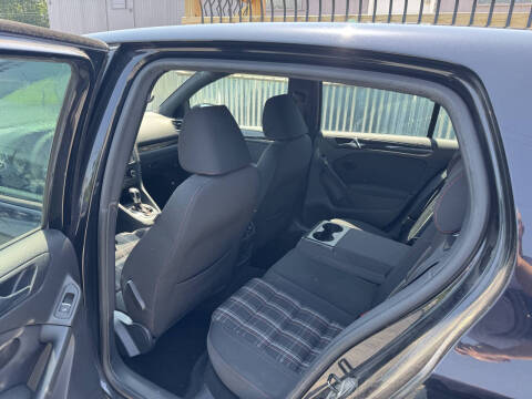 2012 Volkswagen GTI Base PZEV