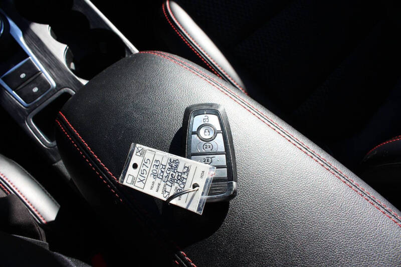 2023 Ford Escape ST-Line