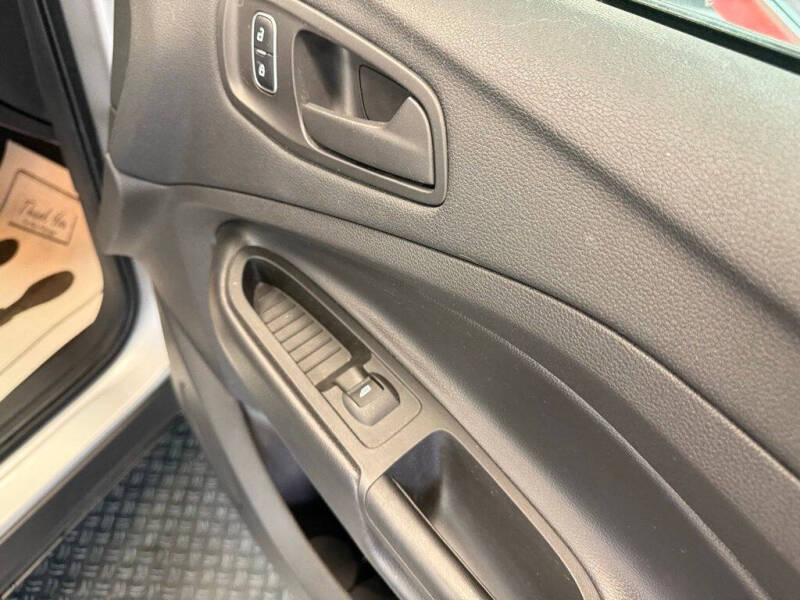 2017 Ford Escape S