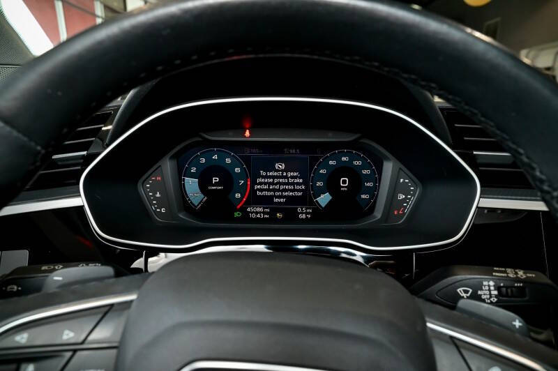 2021 Audi Q3 quattro S line Premium 45 TFSI