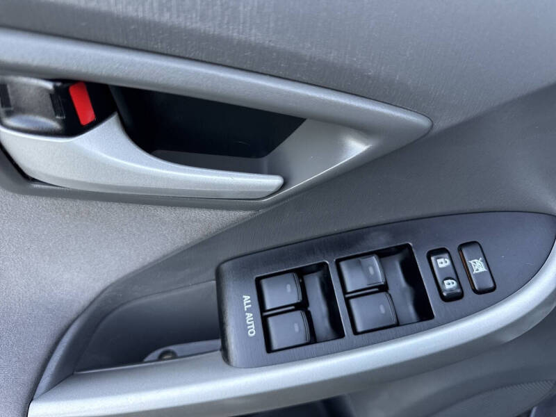 2011 Toyota Prius Two