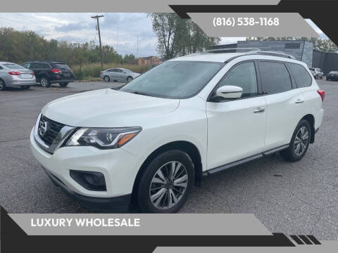 2017 Nissan Pathfinder SV