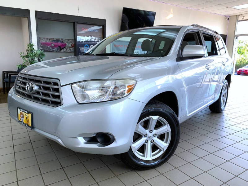 2010 Toyota Highlander Base's photo