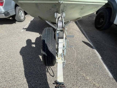 1999 Lowe Boats BOAT