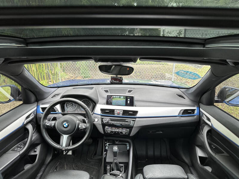 2017 BMW X1 28i photo 11