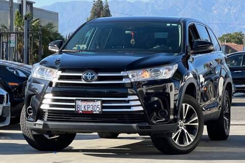 2019 Toyota Highlander for sale at Fastrack Auto Inc in Rosemead CA