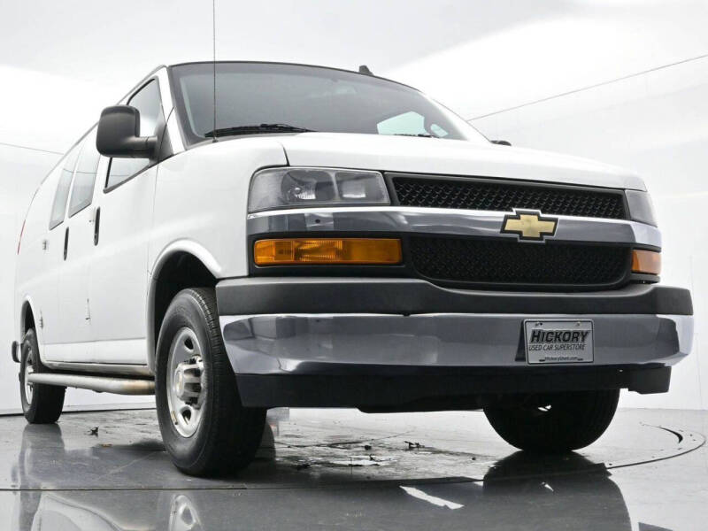 2022 Chevrolet Express 2500