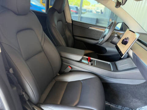 2023 Tesla Model Y Performance