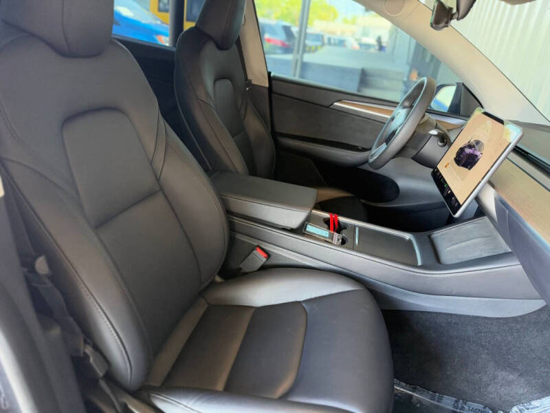 2023 Tesla Model Y Performance