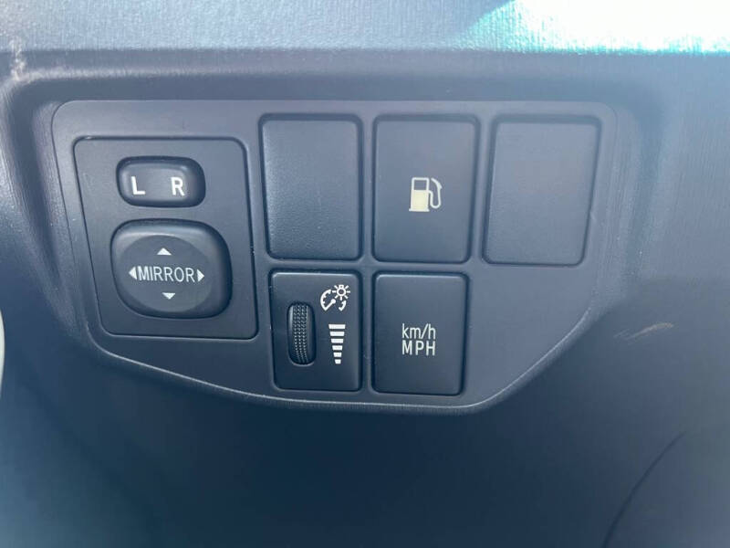 2014 Toyota Prius Plug-in Hybrid