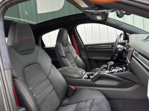 2022 Porsche Cayenne GTS Coupe