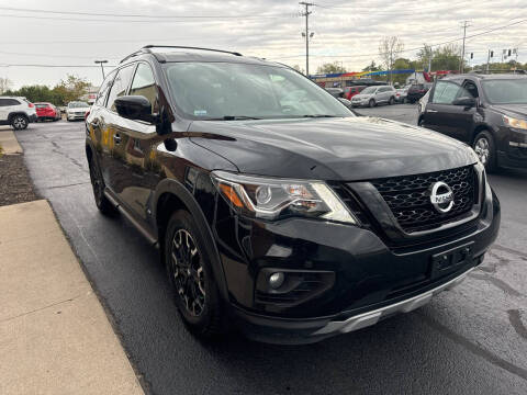 2020 Nissan Pathfinder SV