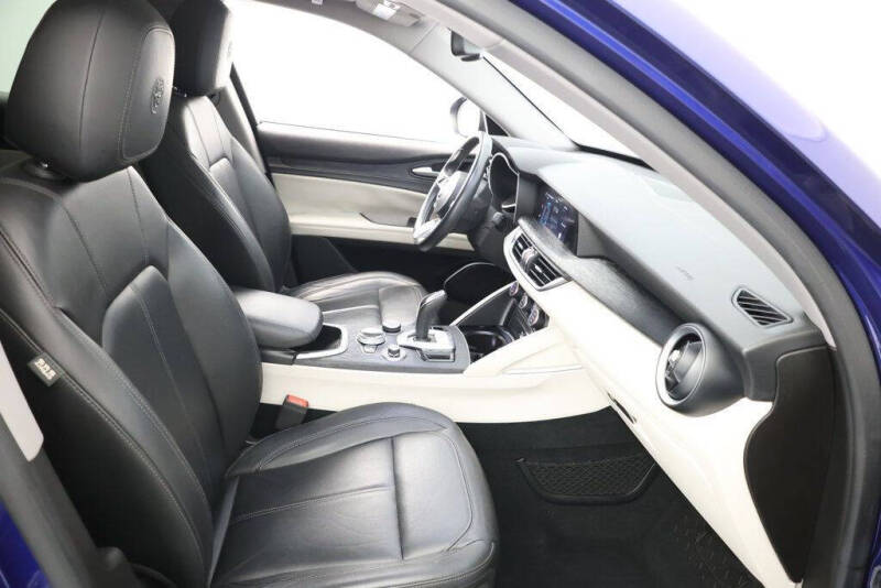 2021 Alfa Romeo Stelvio Sprint