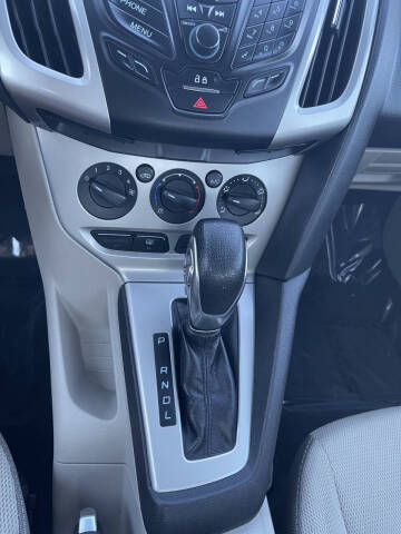 2014 Ford Focus SE