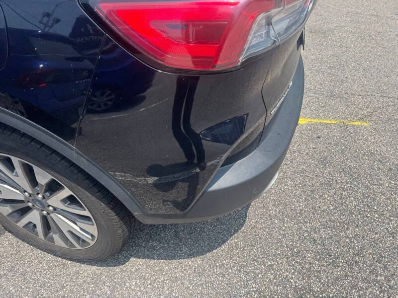 2021 Ford Escape Titanium