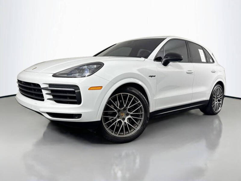 2022 Porsche Cayenne E-Hybrid