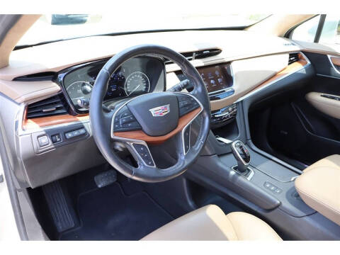 2017 Cadillac XT5 Platinum