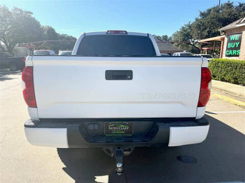 2017 Toyota Tundra SR5