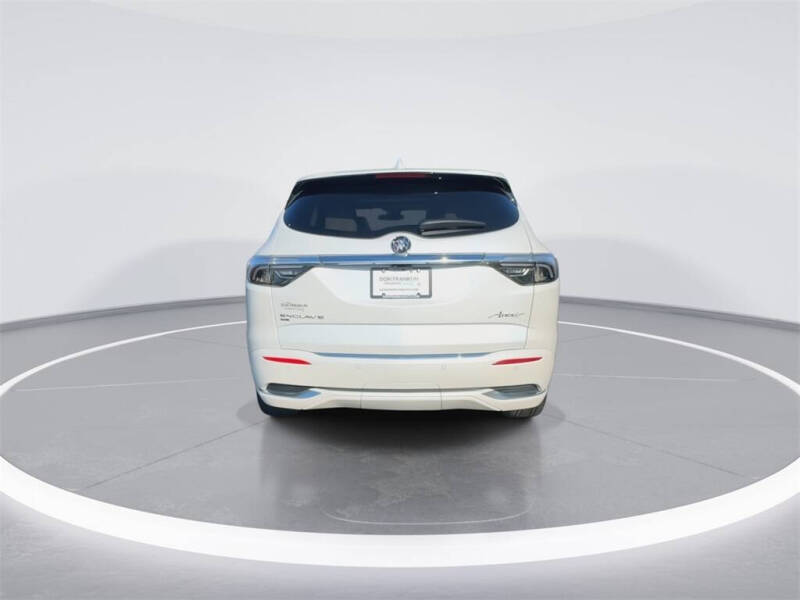 2022 Buick Enclave Avenir