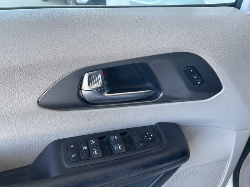 2020 Chrysler Pacifica Touring L