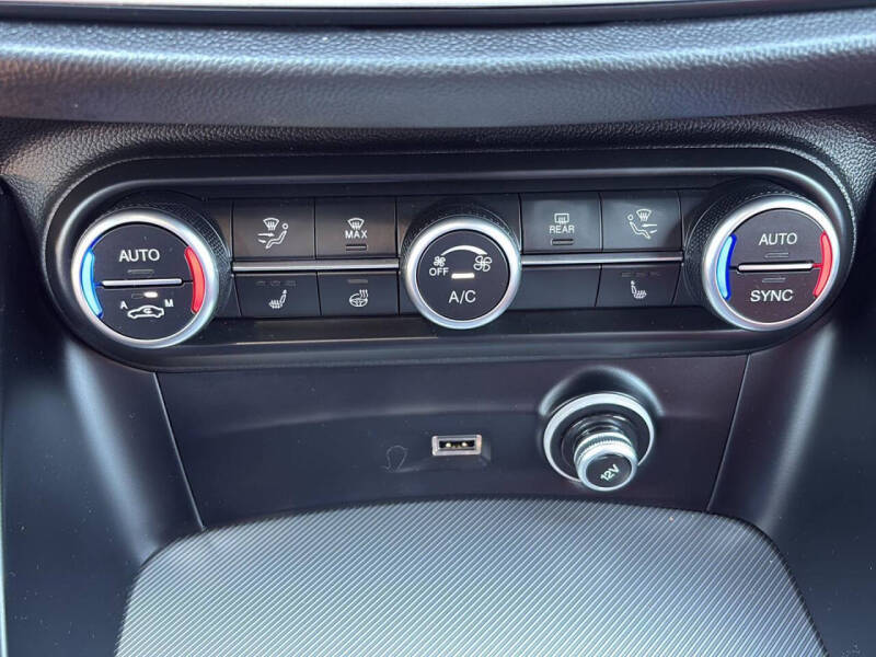 2022 Alfa Romeo Stelvio Veloce