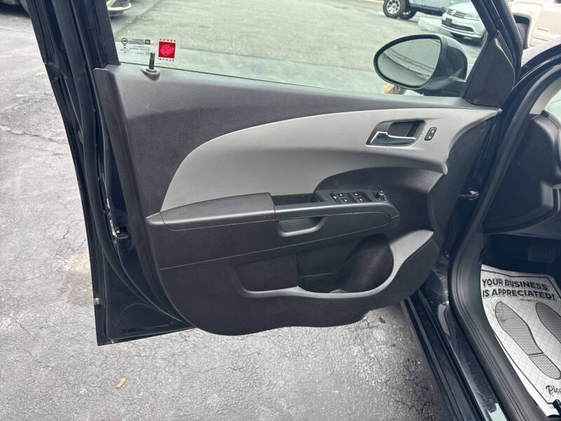 2015 Chevrolet Sonic LTZ Auto