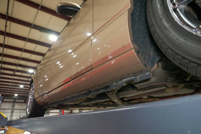 2005 Ford Thunderbird Deluxe