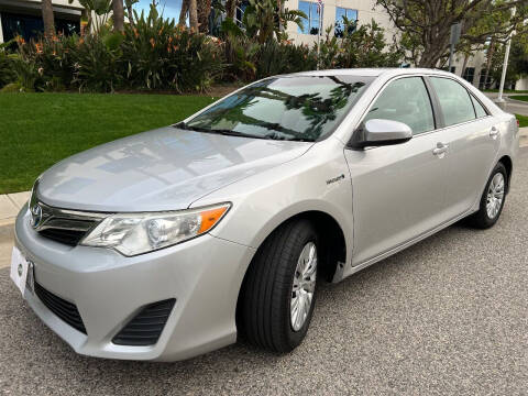 2013 Toyota Camry Hybrid for sale at GM Auto Group in Arleta CA