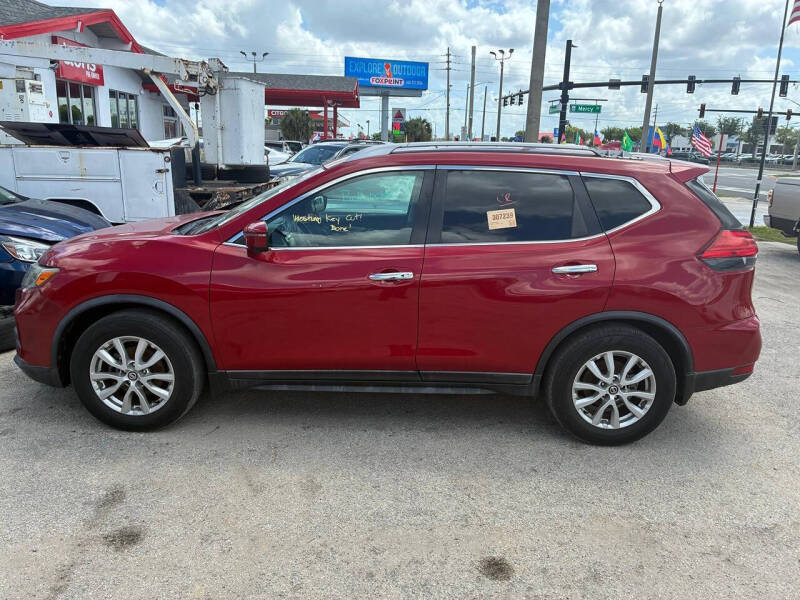 2017 Nissan Rogue SV