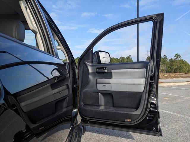 2017 Toyota Sequoia SR5